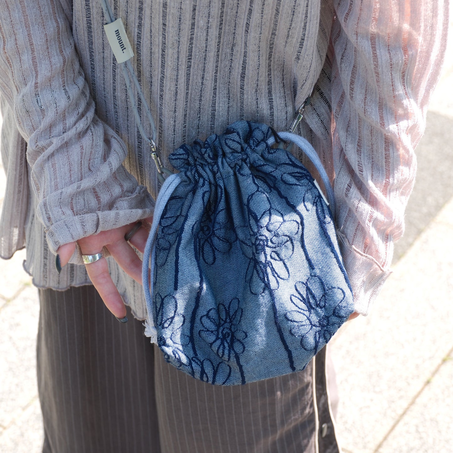 背繩錦囊包・原色花卉