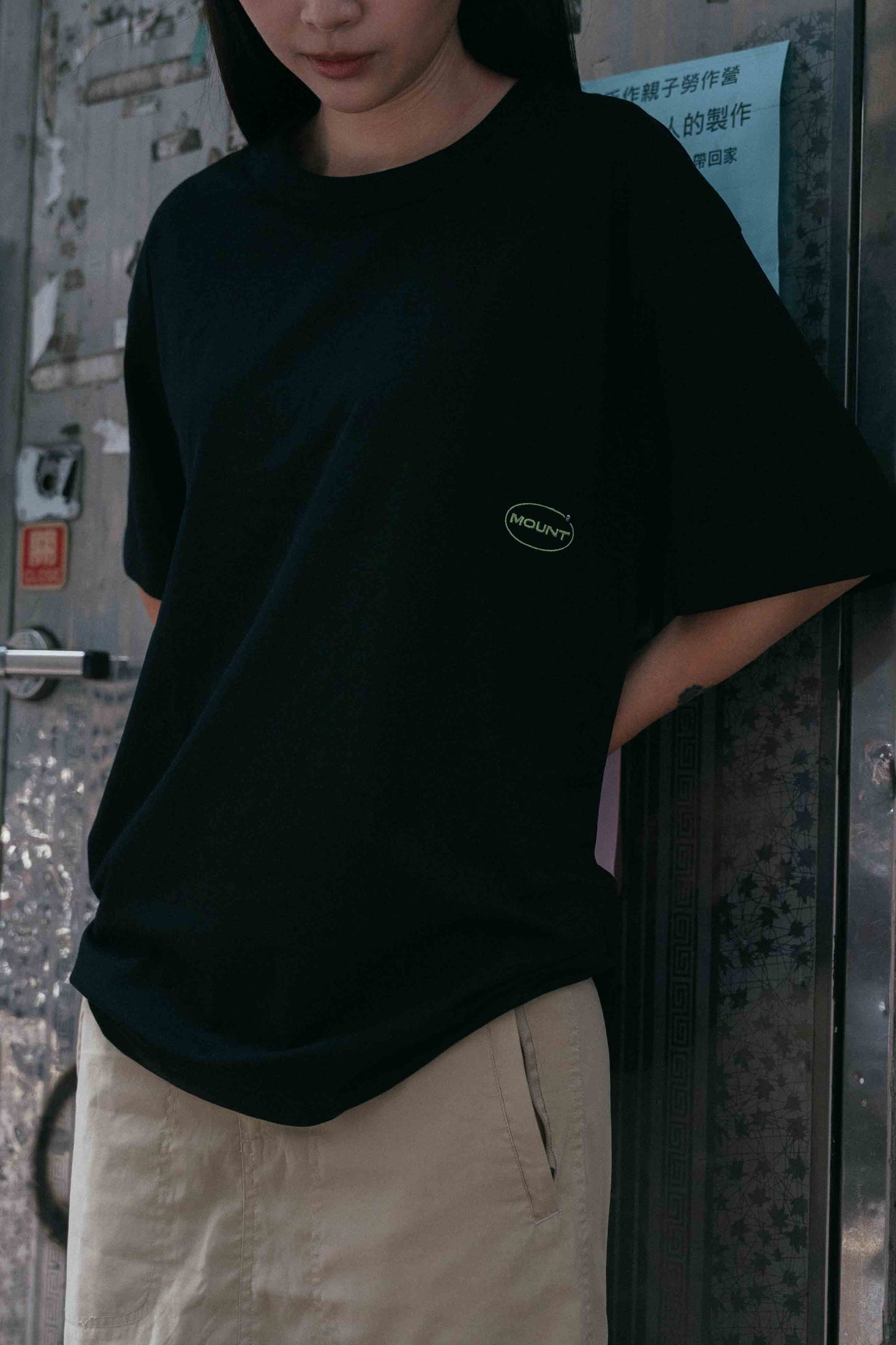 休日図鑑 Tee